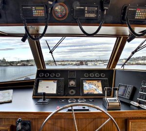 Motor yacht VIAGGIO - Pilothouse