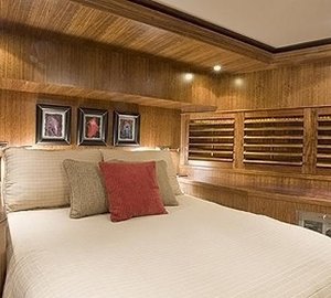 NEVER QUIT - VIP cabin