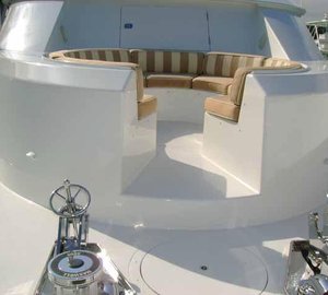 NEW MOON II - Foredeck