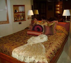 NEW MOON II - VIP Cabin