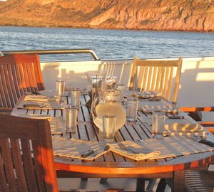 NORTHERN SONG - Aft Deck Outdoor Dining 2