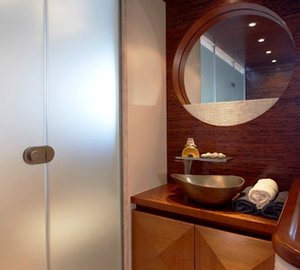 NORTHLANDER - Twin Cabin Bath