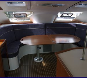 Nautitech 47 - Main Saloon