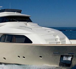 Navetta 26 Crescendo Yacht - Front View