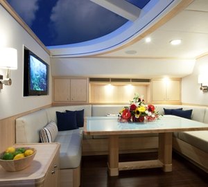 Nostromo -  Salon Dining