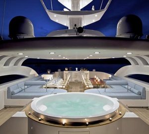 ONEIRO - Spa Pool Evening