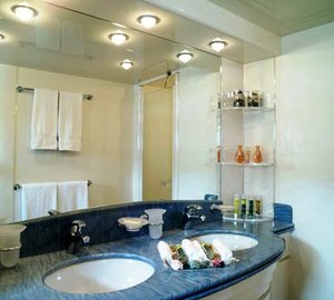 OURANOS -  Master bath