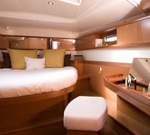 Oceanis 54 Cabin