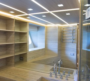 Ohana Superyacht - Bathroom Credit Fitzroy Yachts
