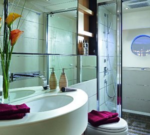 P80 Yacht - Stateroom Head