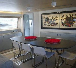 PETARDO C - Formal dining interior