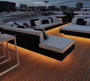 PETARDO C - Sundeck by night