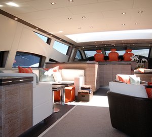 PURE WHITE - Open Saloon