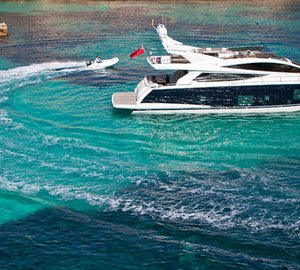 Pearl 75 Yacht - view from above