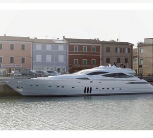 Pershing 115 Kuikila Superyacht