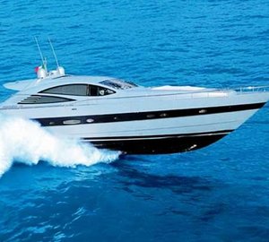 Pershing Yacht SILVER SEA - Cruising