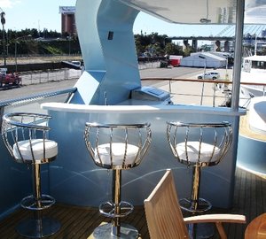 Platinum -  Sundeck Bar