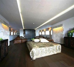 Prometej - Main Saloon 2