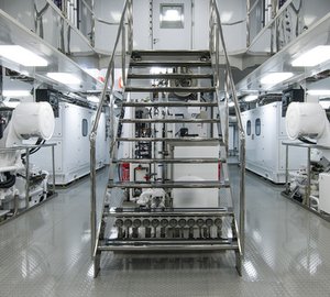 Quattroelle Yacht - Engine Room Photo by Klaus Jordan