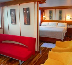 Queen of Galapagos - Suite