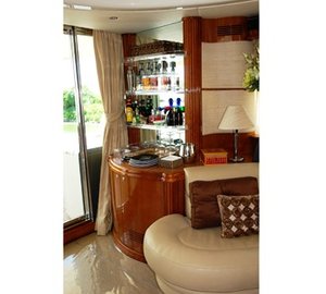 SEAS THE MOMENT - Bar