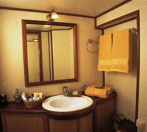 SIR WINSTON CHURCHILL -  Guest Ensuite