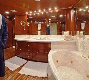 SIRAHMY - Master Bathroom