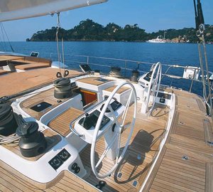 SKIP N BOU yacht - Aft Steering wheeld