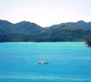 SOUTHERN CLOUD - Whitsundays