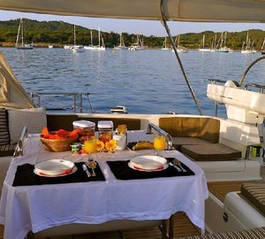 SY ACHERON -  Al Fresco Dining in the Cockpit