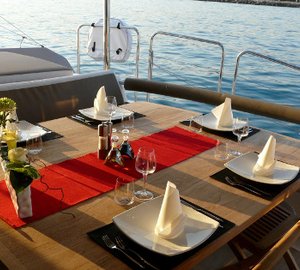 SY STERGANN II - Alfresco dining
