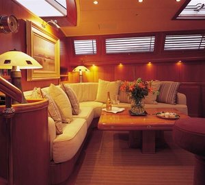Sail Yacht AVALON -  Salon Seating