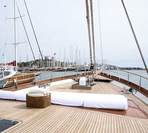 Sail Yacht DON CHRIS - Spacious deck