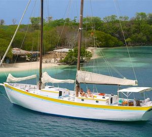 Sail Yacht JAMBALAYA -  At Anchor