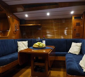 Sail yacht MARGAUX -  Salon and Dining