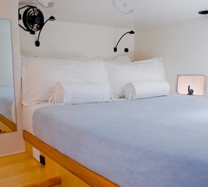 Sailing Catamaran Zenyatta - Master Bed