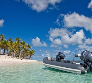 Sailing Catamaran Zenyatta - Tender