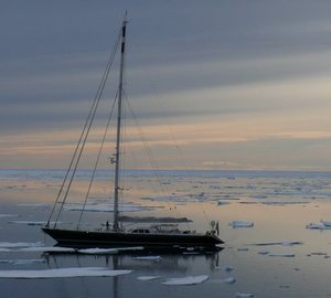 Sailing Yacht Billy Budd 2 -  Sailing in the Ice