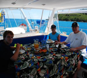 Sailing yacht KE-AMA II -  Al fresco dining