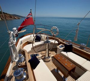 Sailing yacht KEALOHA - Spacious Deck