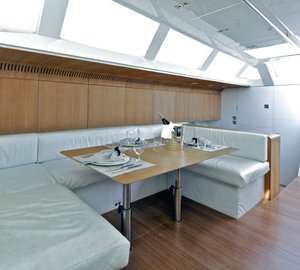 Sailing yacht POLYTROPON II -  Salon Dining