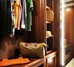 Sailing yacht REGINA - walk in wardrobe