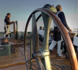 Sailing yacht SHAMLOR -  Helm