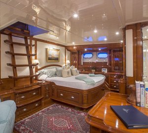 Sailing yacht WHISPER -  Master Cabin