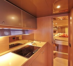 Sakura yacht - galley