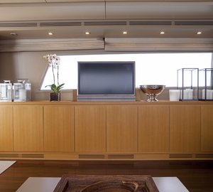 San Lorenzo Motor Yacht GOTA - Salon entertainment