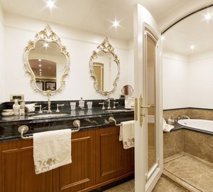 Santa Maria T - Owners Bathroom