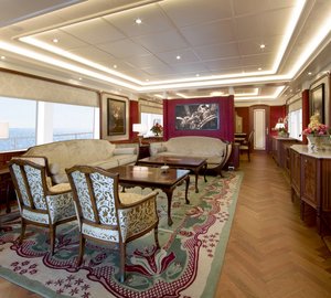 Santa Maria T - Saloon