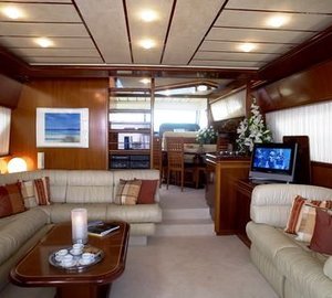 Santana IV of Plymouth -  Salon