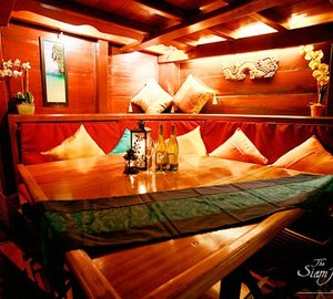 Siam Junk  Asia Dining